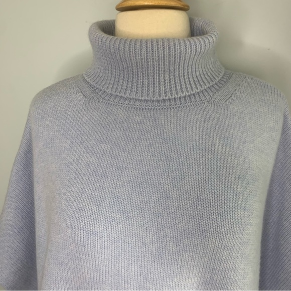 Ermanno Scervino Lavender 100% Cashmere Turtleneck Lace Hem Poncho - Picture 4 of 10